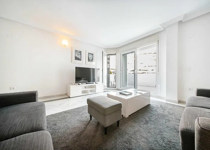 El Dorado Nueva Andalucia Pool Terrace * Marbella